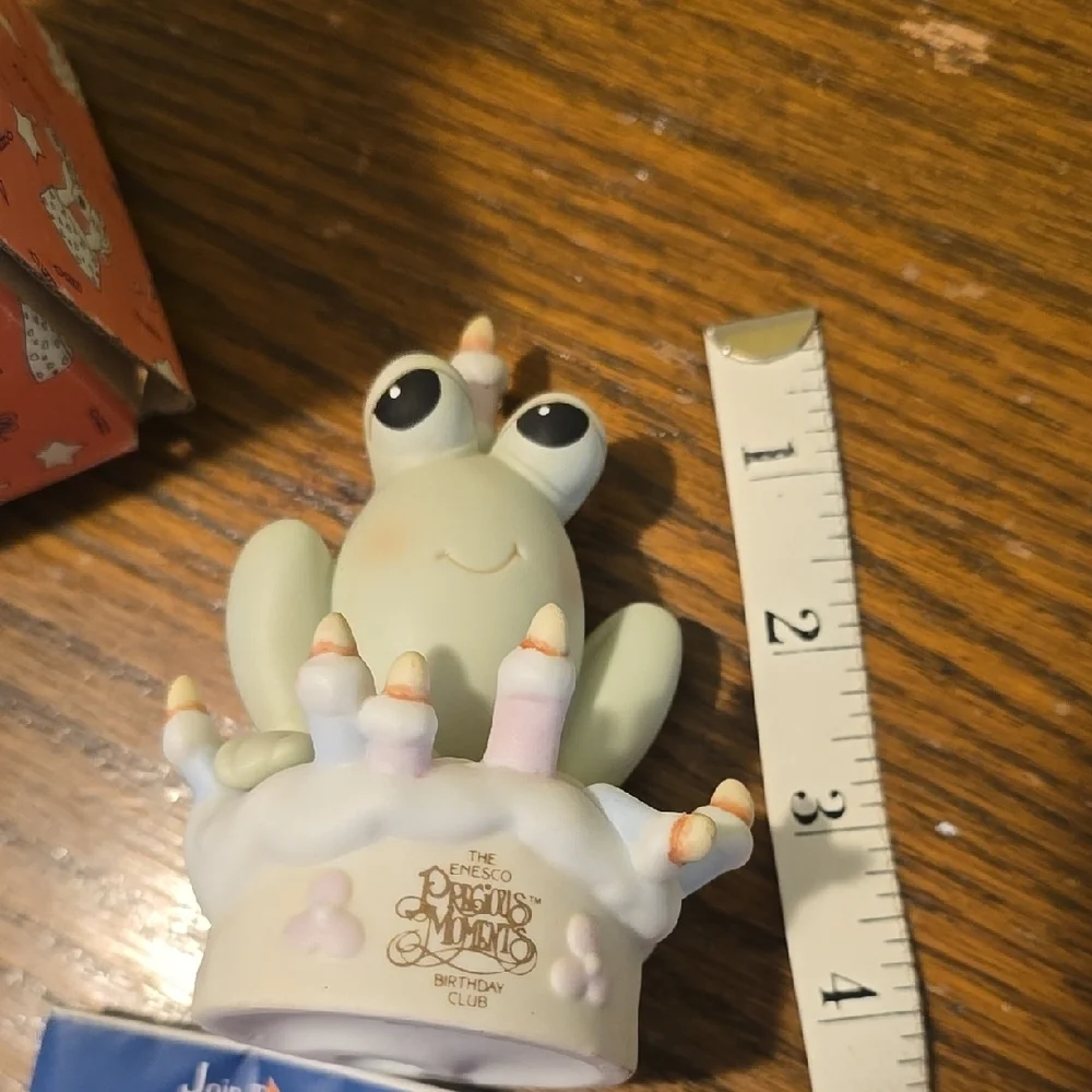 Precious Moments Happy Birthday Figurine - White